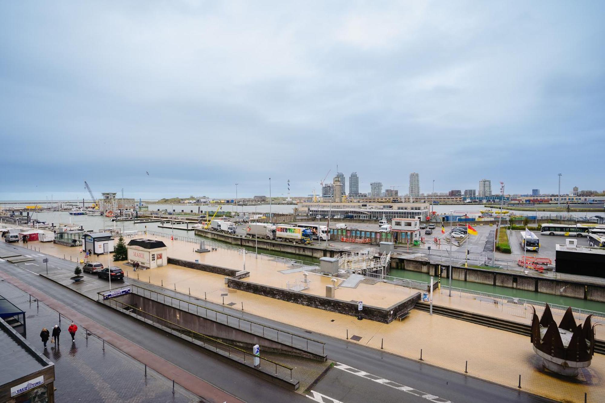 Hotel Du Bassin Ostend Exterior photo